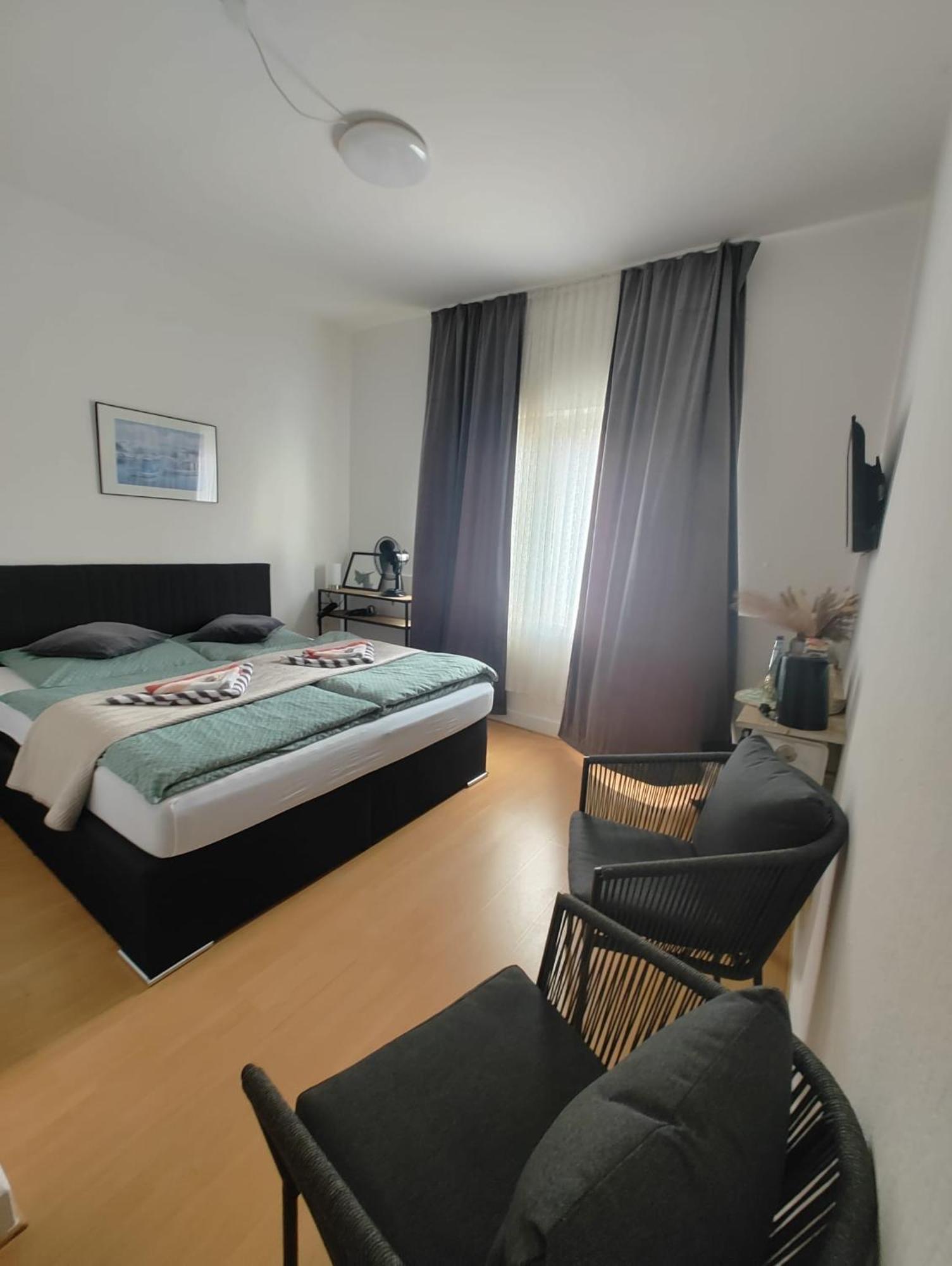 Guesthouse - Weeze Rooms Ngoại thất bức ảnh